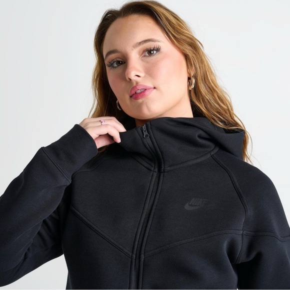 Women's Nike Sportswear Tech Fleece Windrunner Full-Zip Hoodie - Picture 5 of 13